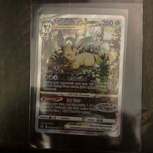 Pokemon Leafeon VSTAR Card - Green and Gold